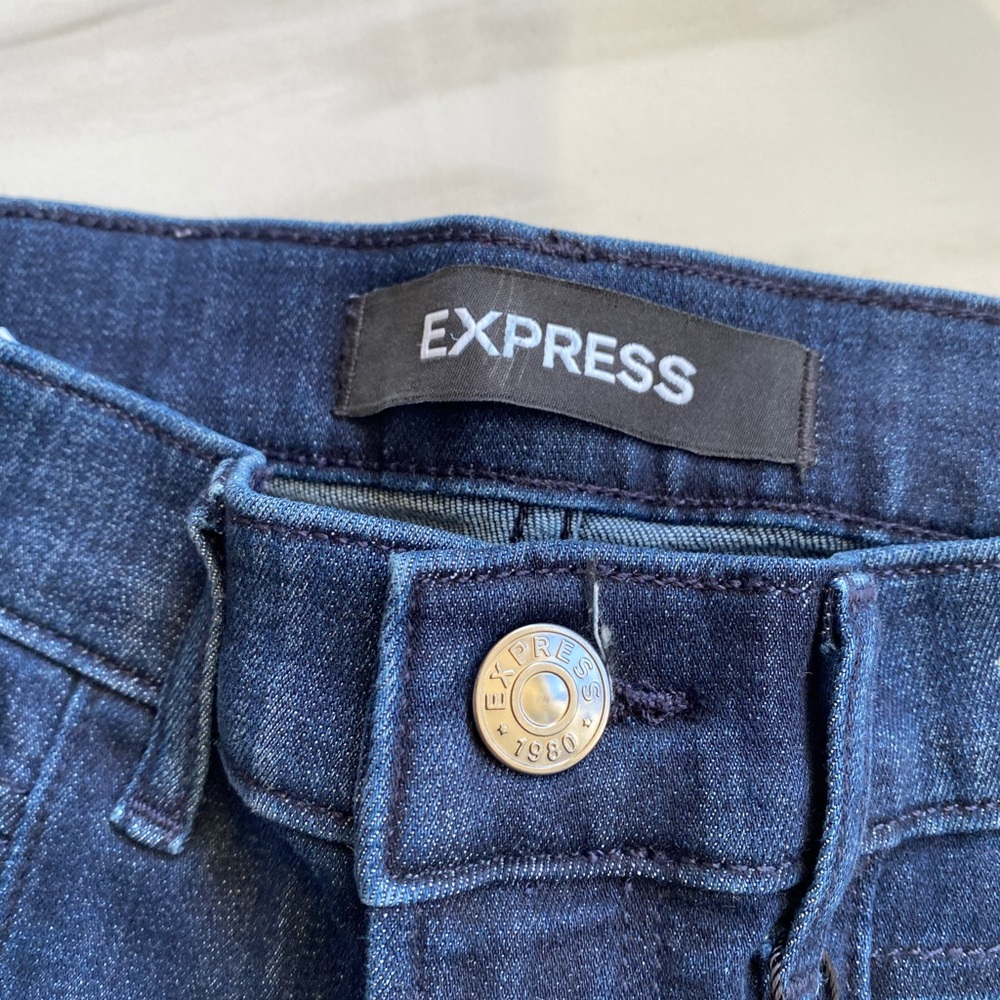 Express High Rise Jean, Size 2R, Stretch - Picture 3 of 8